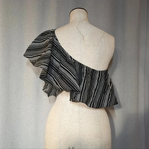 NEW For Love and Lemons One Shoulder Crop Top Striped Black White Medium - Picture 7 of 9